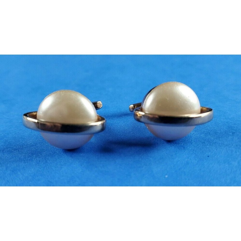 Vintage Hickok Gold-Tone and Oval Cabochon Cufflinks - 3161
